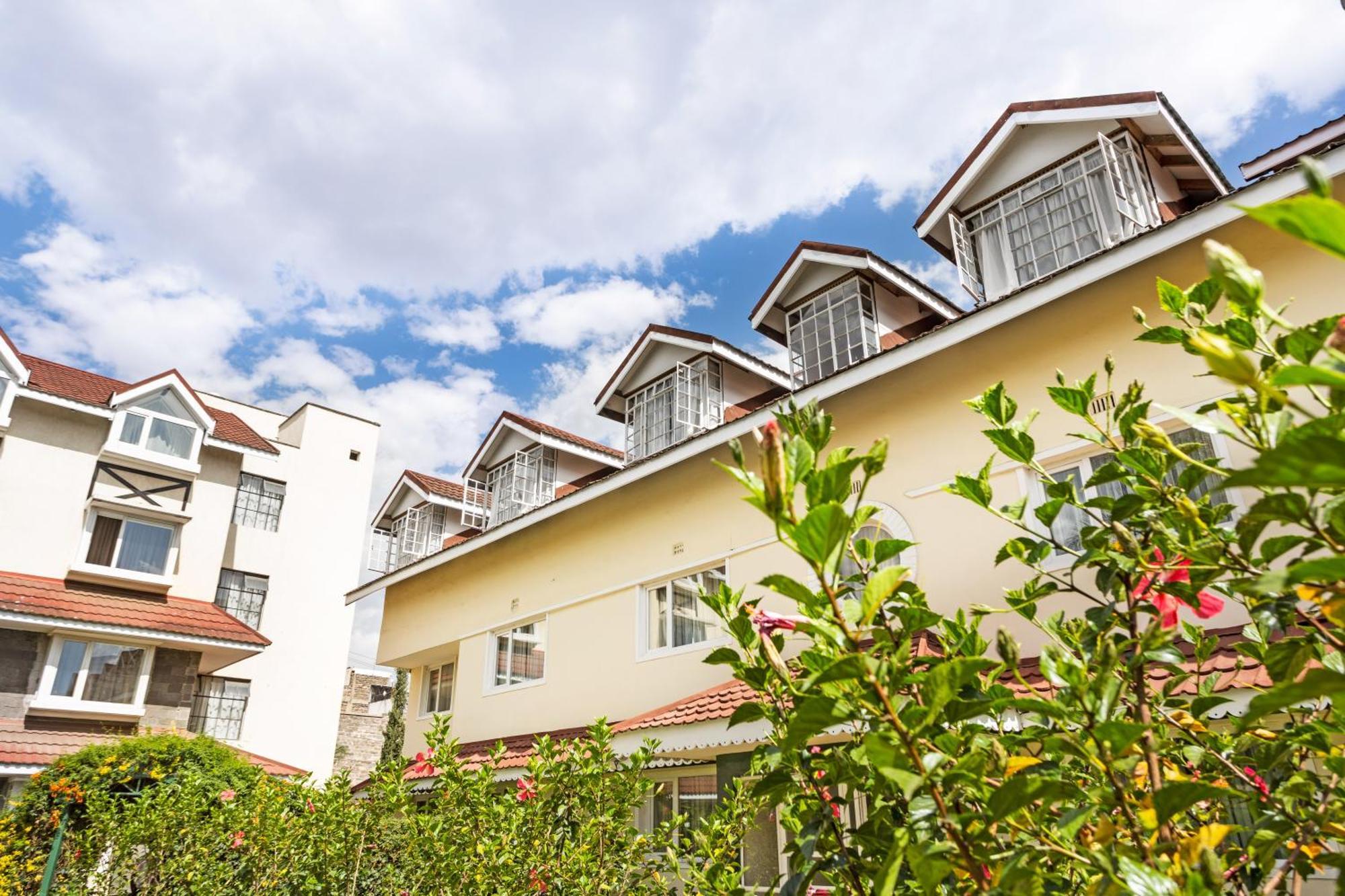 Midland Hotel Nakuru Exterior photo